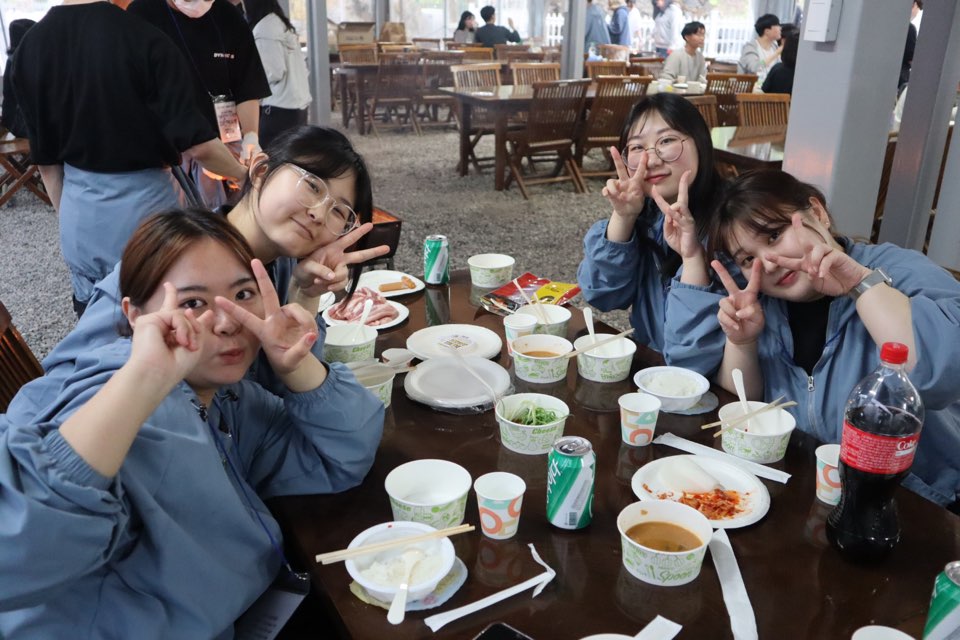 사이 좋은 재심 학생회♥